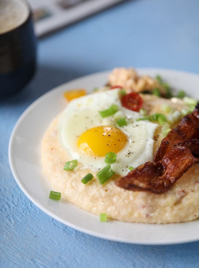 Pimento Cheese Brunch Grits